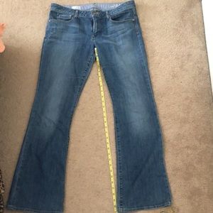 Curvy Gap blue jeans
